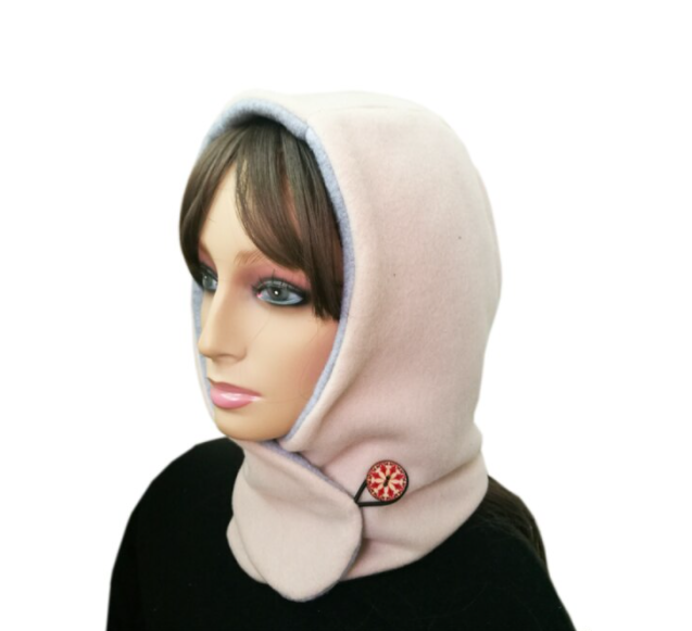 Zachte en warme unisex capuchonsjaal. Functionele muts, sjaal en nekwarmer voor wintercomfort.