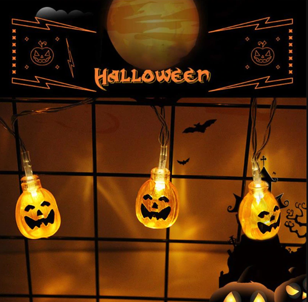 Binnendecoratie: Sfeervol Halloween LED lichtsnoer met pompoenen, vleermuizen en spinnen.