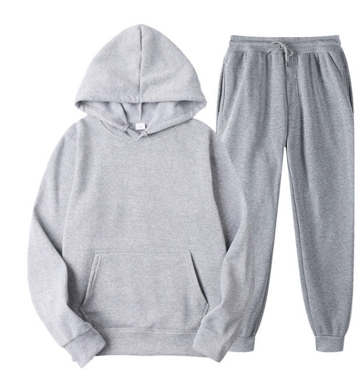 Casual heren kledingset: jogger broek en hoodie, perfect voor een ontspannen dag.