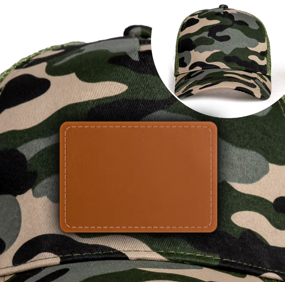 Comfortabele heren pet, gepersonaliseerd met subtiele lijntekening op leren patch. Een origineel cadeau voor hem.