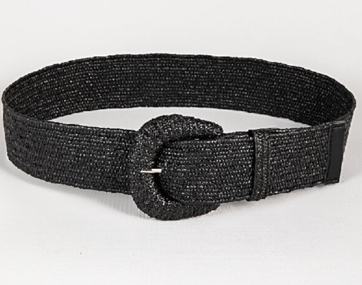 Modieuze retro gevlochten damesriem, breed uitgevoerd voor een opvallend fashion statement.