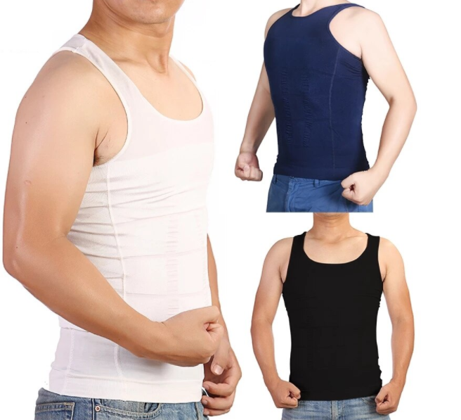 Actieve man draagt wit heren compressie T-shirt; sportkleding voor fitness en prestatie.