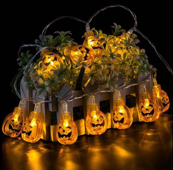 Pompoen, vleermuis, spin en schedel LED lichtsnoer. Spookachtige Halloween decoratie.