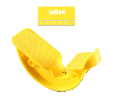 Persoon gebruikt unisex voet rocker voor stretching, bevordert flexibiliteit en verlicht voet- en beenpijn.