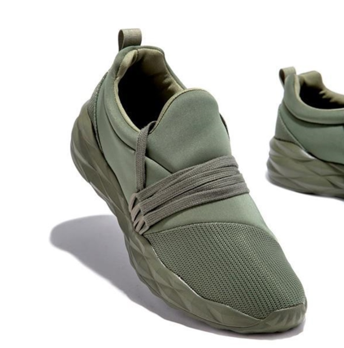 Comfortabele dames sneakers, ademend en duurzaam. Geschikt als sportschoenen of stijlvolle casual schoenen.