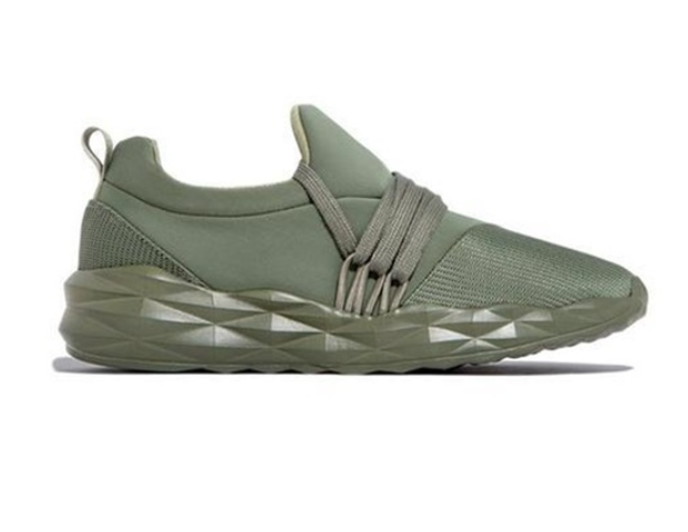 Ademende dames comfort sneakers, perfect voor dagelijks modegebruik. Verkrijgbaar in diverse kleuren voor elke stijl.