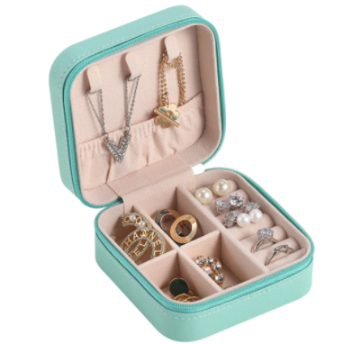 Perfect cadeau: een luxe sieraden organizer, ideaal voor het beschermen van accessoires.