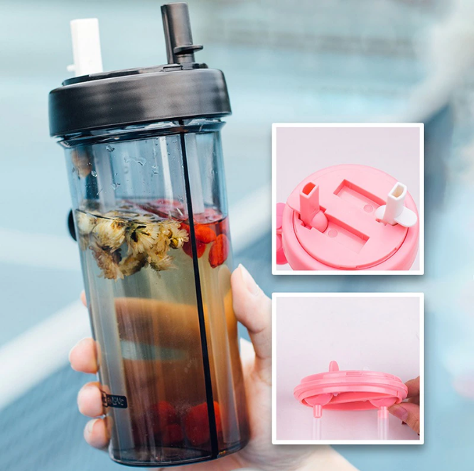Draagbare waterfles met twee compartimenten voor water en sportdrank. Lekdicht en BPA-vrij voor hydratatie.