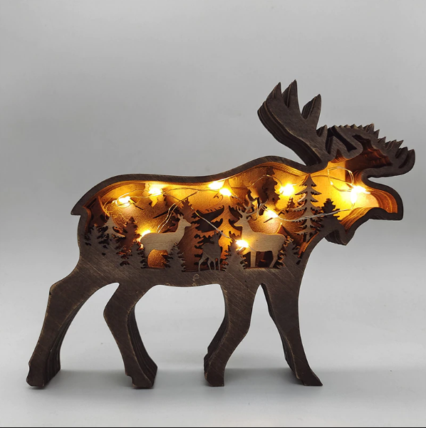 Ambachtelijke houten dieren wanddecoratie. Gedetailleerd houtsnijwerk geeft een warme, natuurlijke sfeer aan je interieur.