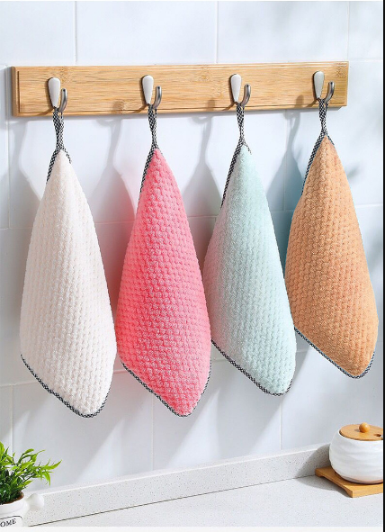 Absorberende koraalvlies theedoeken (5 stuks) voor glanzend schone keuken. Perfect voor vaat en reinigen zonder strepen.