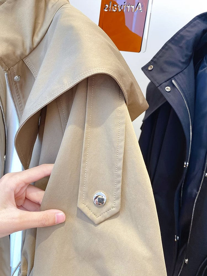 Trendy dames tussenjas Eloise met trekkoord. Perfecte modieuze lentejas, oversized voor comfort en stijl.