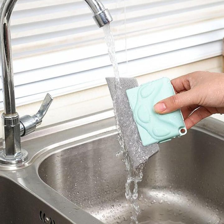 Ergonomische voegenborstel voor grondige reiniging van tegels en voegen in de badkamer.