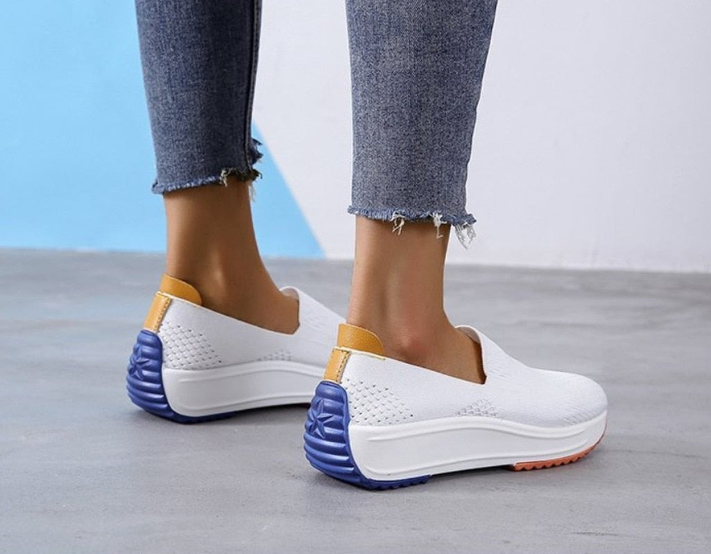 Zomerse comfort schoenen voor dames, orthopedisch ontworpen voor optimale ondersteuning en een stijlvolle look.