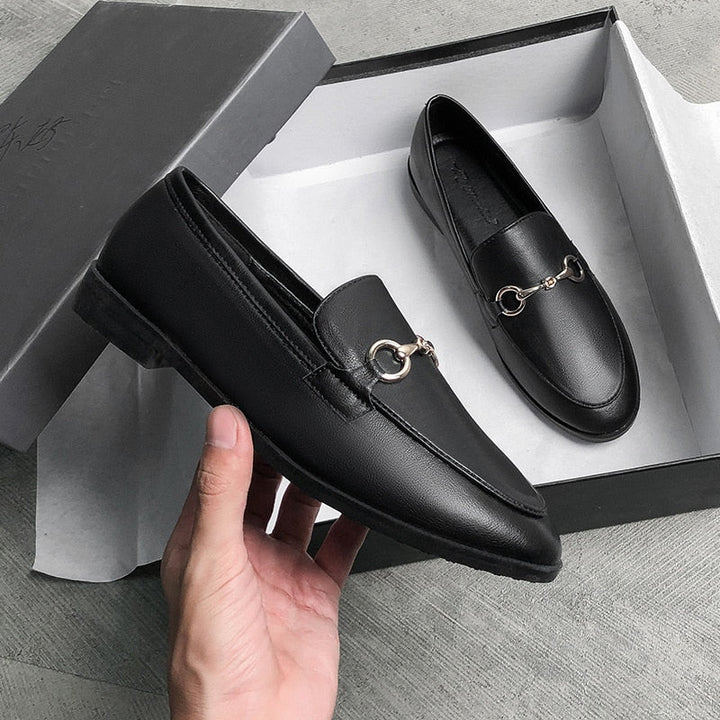 Comfortabele kaki dames loafers, stijlvol en veelzijdig voor dagelijks gebruik.