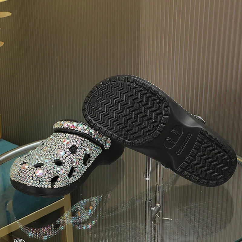 Elegante dames slippers met glinsterende kristallen, antislip zool voor zomerse dagen, strand en casual vrijetijd.