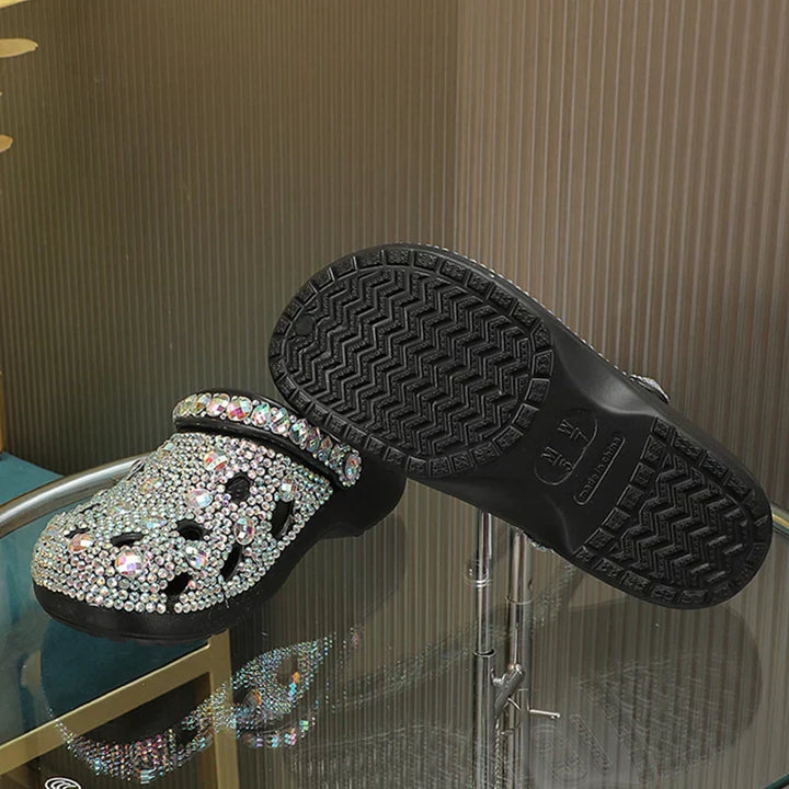 Elegante dames slippers met glinsterende kristallen, antislip zool voor zomerse dagen, strand en casual vrijetijd.