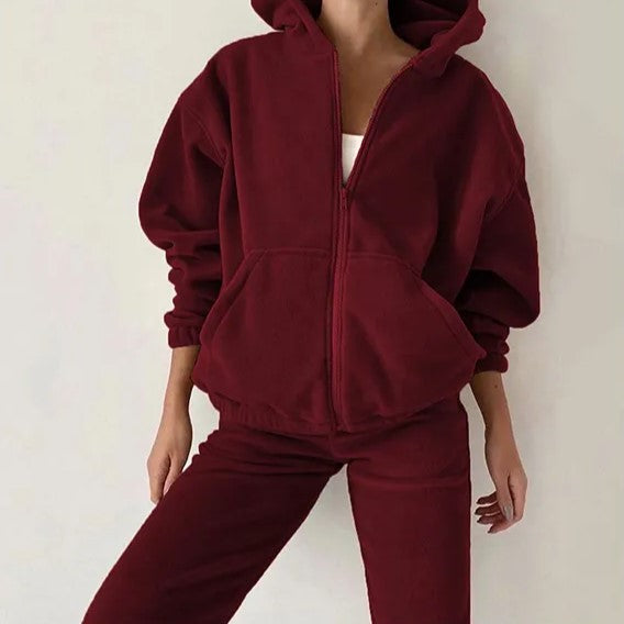 Luxe velours broek van dames trainingspak Olivia. Erg comfy, ideaal als huispak of loungewear.