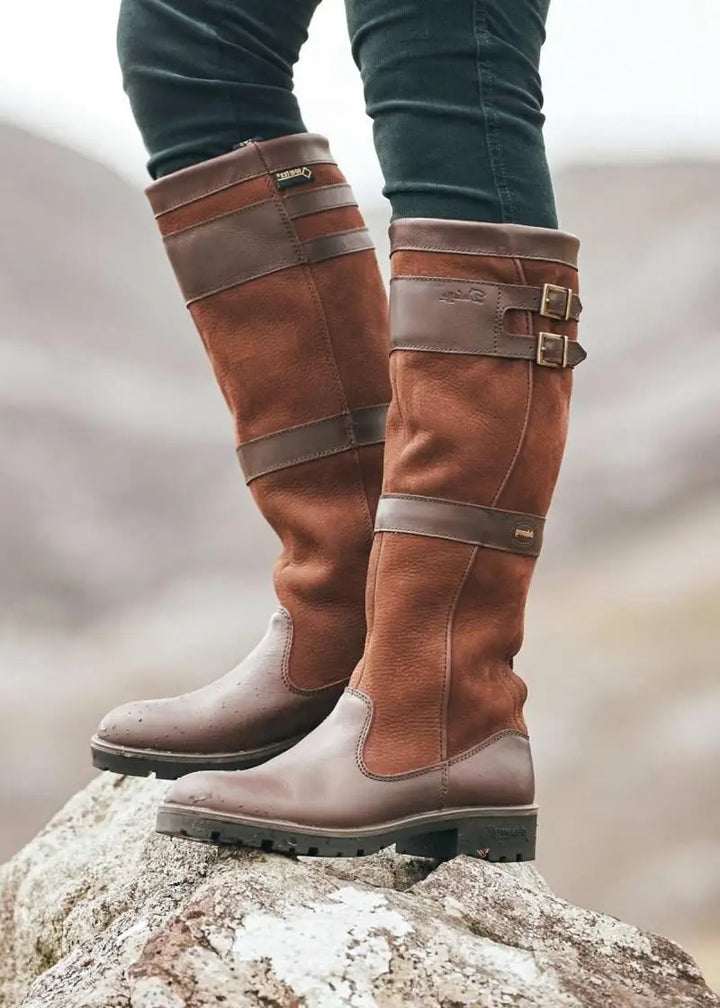 Duurzame dames winterlaarzen, waterdicht en stijlvol, perfect voor bescherming tegen regen en koude temperaturen.