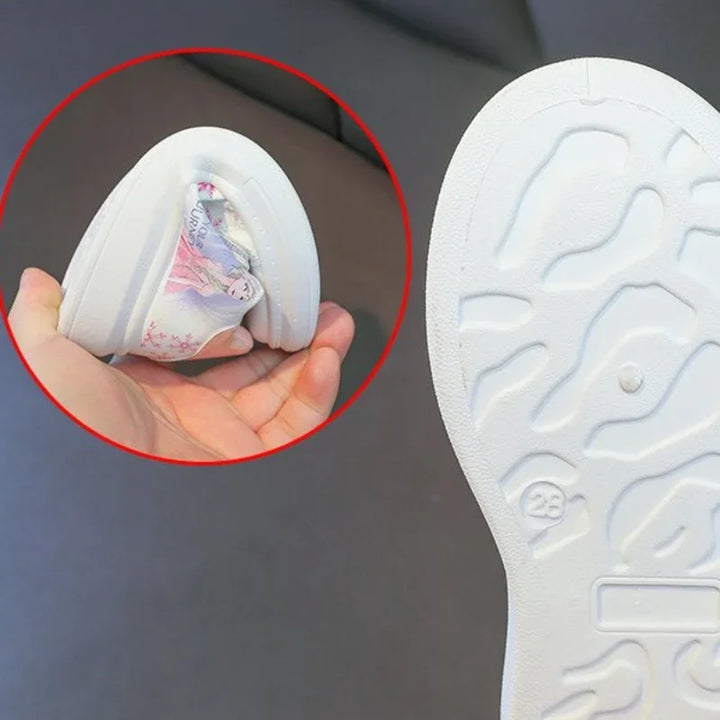 Officiële Disney Frozen Elsa meisjes sneakers, blauw-roze design met comfortabele pasvorm voor peuters.