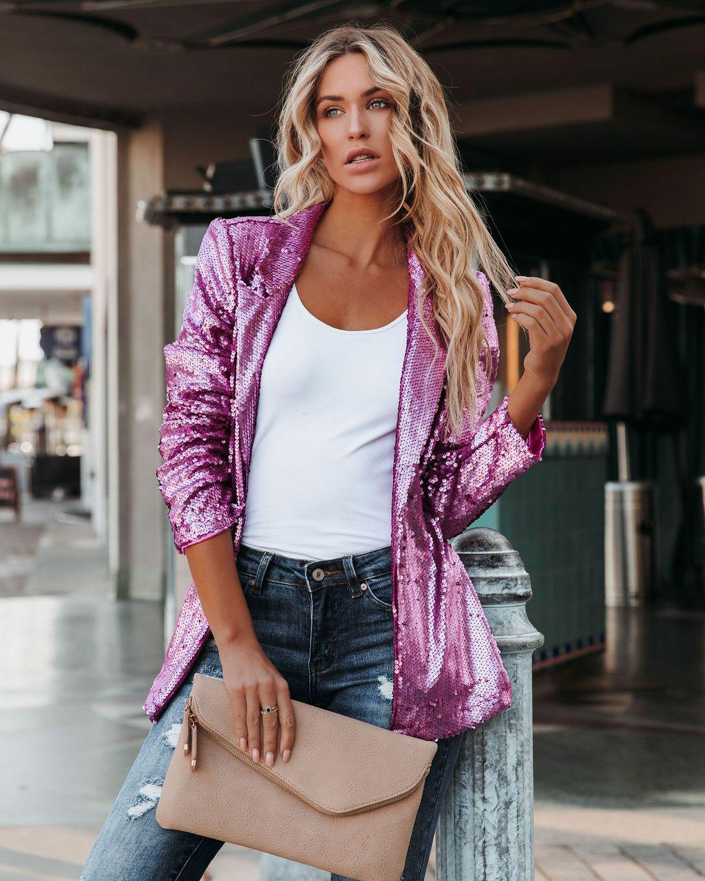 Stijlvolle dames glitter blazer, perfect voor avondkleding en uitgaan. Loose fit model met lange mouwen.