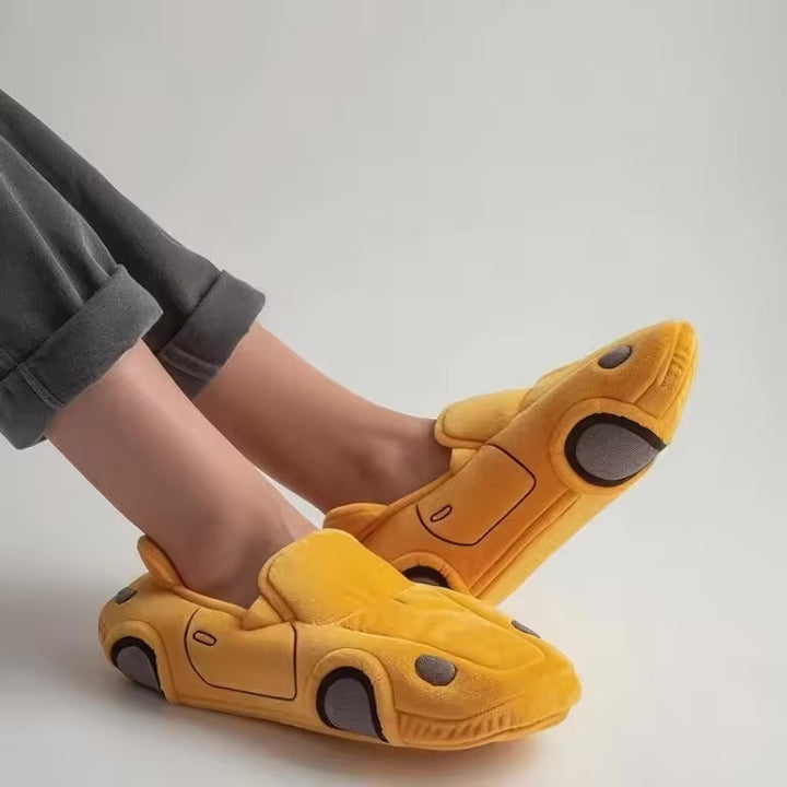 Cadeau idee: Luxe heren winterpantoffels AutoLuxe met sportauto patroon. Warm en comfortabel voor thuis.