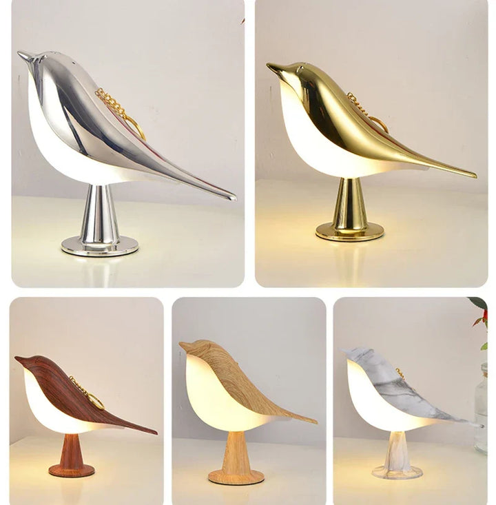 Compacte dimbare slaapkamer lamp met LED verlichting, uniek vogel design van hout, perfect voor sfeervolle decoratie.