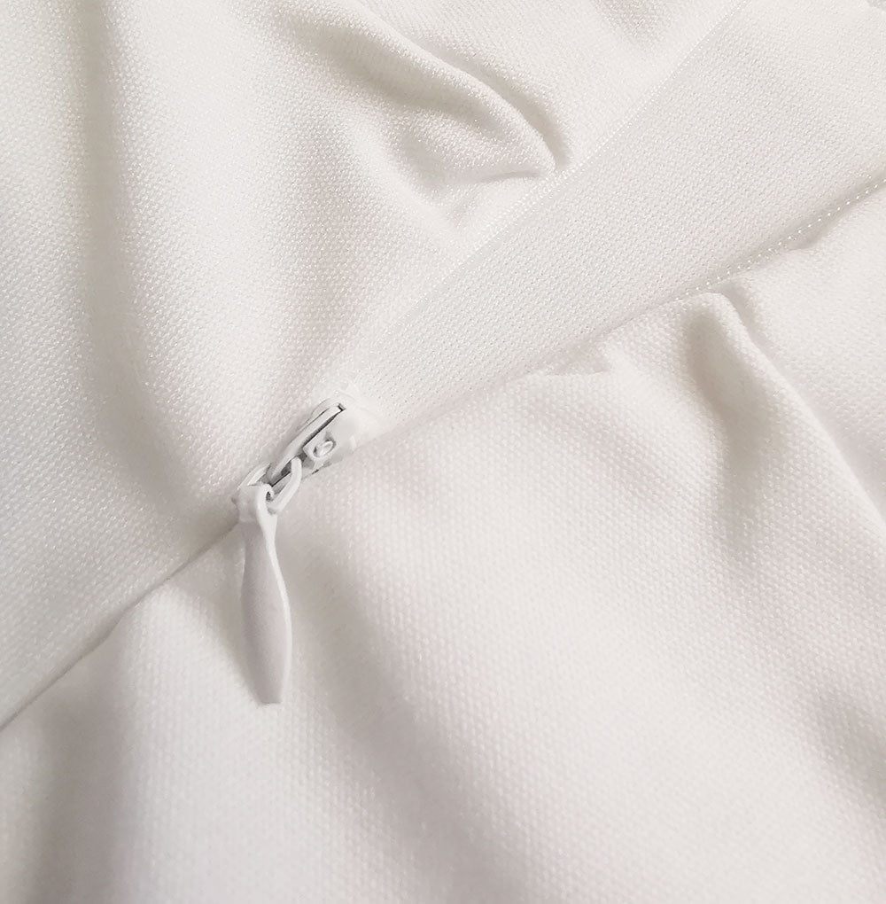 Chique avondjurk voor dames met een elegante V-hals en verleidelijke zijsplit. Ideaal als formele kleding.