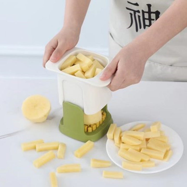 Ergonomisch ontworpen groente hakker met veilige grip. Voor comfortabel en snel snijden van groenten en fruit.