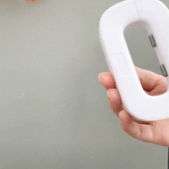 Eenvoudig te monteren deurslot, onmisbaar voor optimale babyveiligheid in elk huis.