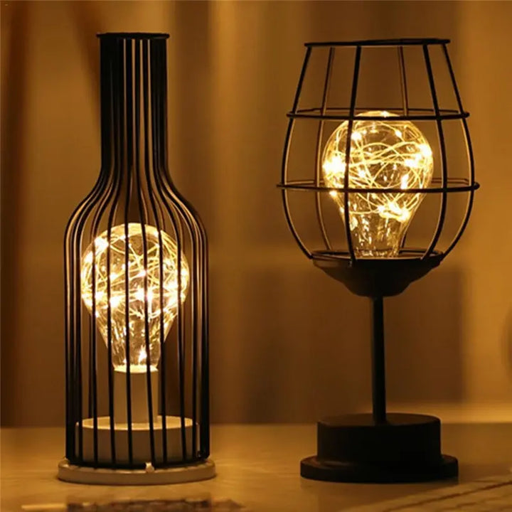 Oplaadbare draadloze LED sfeerlamp, creëert warme sfeer, geschikt voor elke ruimte.