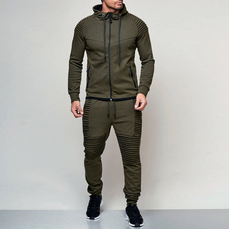 Heren trainingspak met zachte hoodie en comfortabele joggingbroek, ideaal voor sport & vrije tijd.