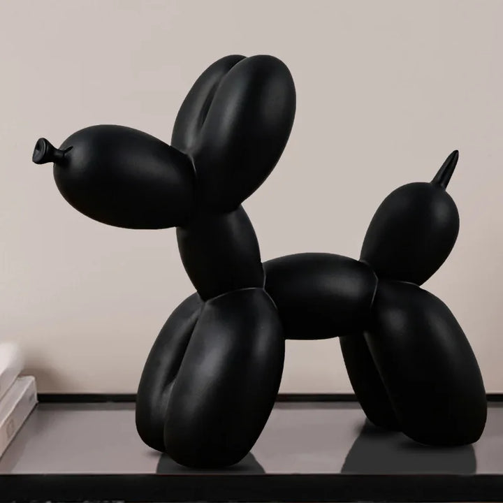 Decoratief ballon hond beeldje, perfecte Scandinavische tafeldecoratie voor een modern interieur.