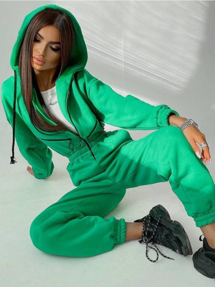 Comfortabel en stijlvol dames hoody huispak, geschikt voor alle seizoenen thuis.