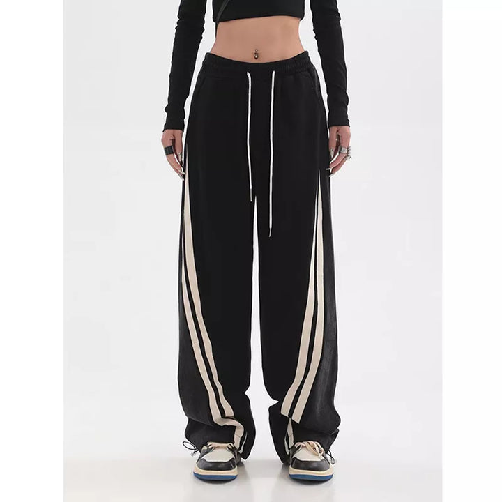 Lina dames joggingbroek, comfortabel & trendy. Ideaal voor sport of vrije tijd.
