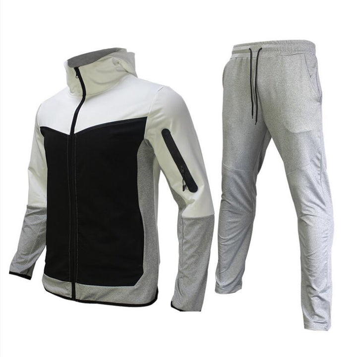 Volledig Taavi heren trainingspak, een complete outfit voor sport en casual draagcomfort, inclusief broek en hoodie.