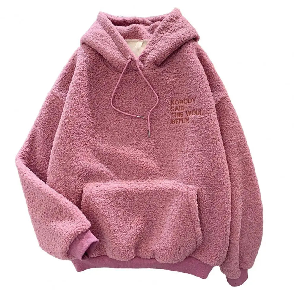 Warme dames winter hoodie, perfect voor koude dagen. Deze comfortabele loose fit trui houdt je behaaglijk en modieus.