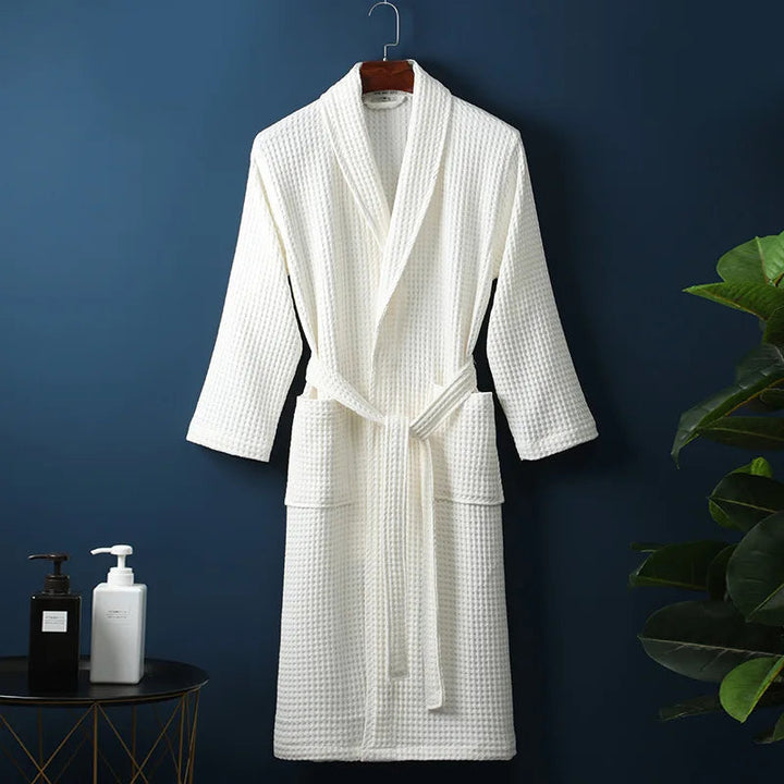 Comfortabele unisex Robin ochtendjas van zacht, ademend katoen, perfect voor ontspanning en wellness.