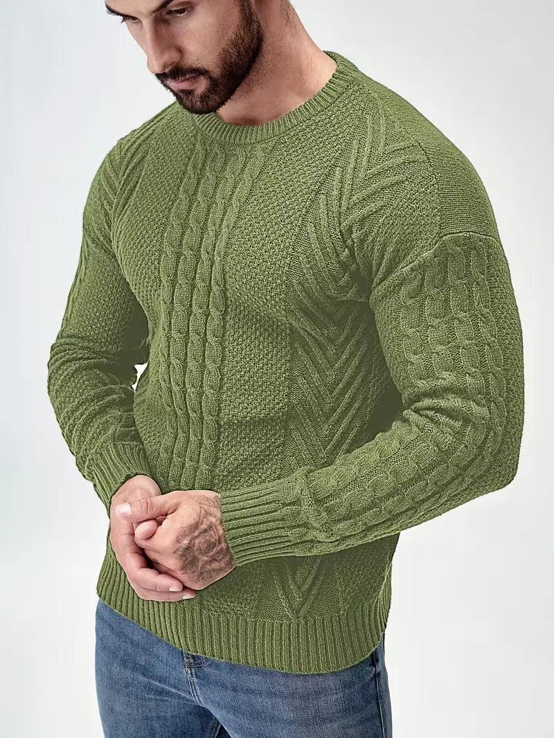Heren knitwear, slim fit trui met ronde hals en verfijnd kabelpatroon. Comfort en stijl gecombineerd.