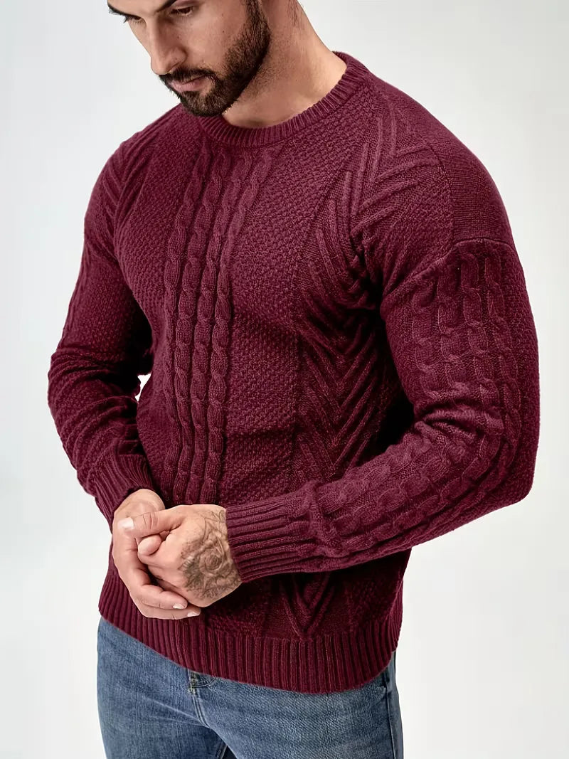 Heren casual trui: slim fit, ronde hals, kabelpatroon. Comfortabel voor ontspanning.