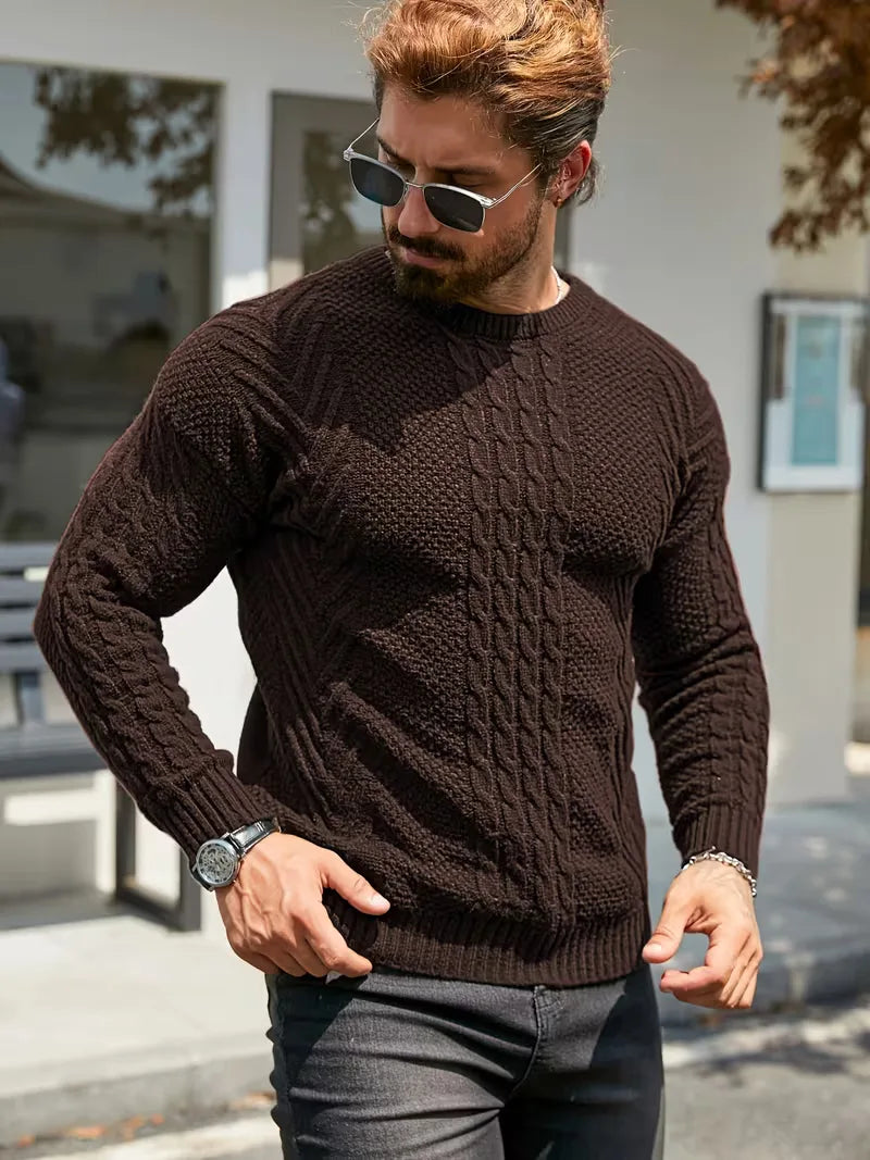 Klassieke heren kabeltrui, slim fit, ronde hals. Een onmisbare item voor herfst/winter.