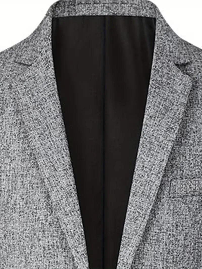 Herenblazer met elegant notch revers, slim-fit en kreukvrij, veelzijdig voor lente- en herfstgarderobe.
