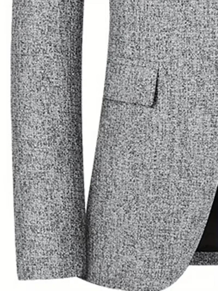 Moderne slim-fit herenblazer met notch revers, comfortabel en kreukvrij voor lente en herfst.