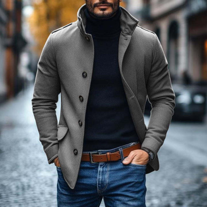 Stijlvol heren slim fit colbert met opstaande kraag. Perfecte pasvorm voor moderne heren, geschikt voor elke gelegenheid.