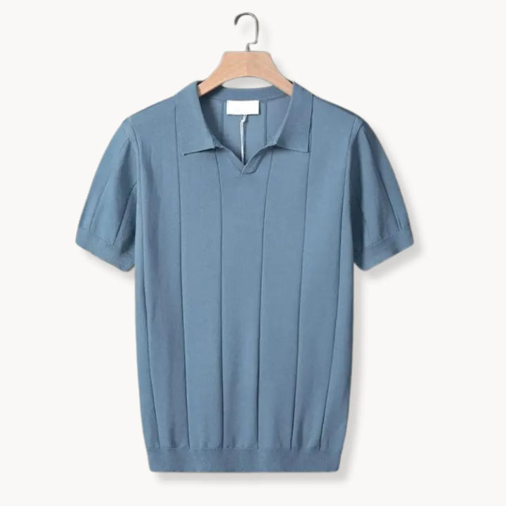 Zwarte heren slim fit gebreide polo met korte mouwen en fijne ribbels voor een stijlvolle casual look.