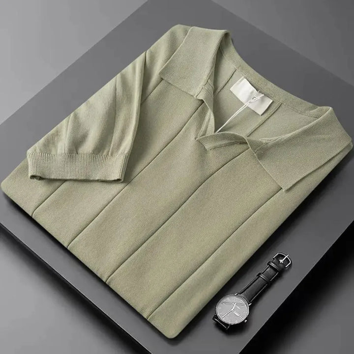Basic slim fit heren polo met korte mouwen, gebreide stof met ribbels voor een moderne look.