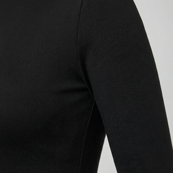 Dames thermoshirt Catherine, slim fit model voor optimale warmte en comfort. Essentieel als basislaag voor sportkleding.
