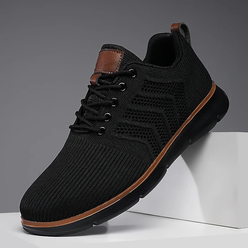 Stijlvolle en comfortabele heren instapsneakers met ademende stof en duurzame antislip zool.