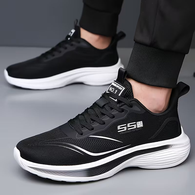 Comfortabele sportieve heren gym schoenen met ademend design en veilige antislip buitenzool.