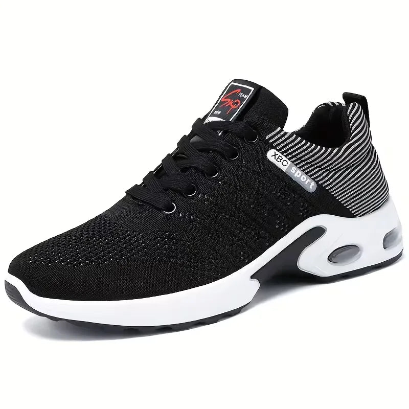 Moderne heren veterschoenen, lichtgewicht sportschoenen, ademend materiaal voor ultiem comfort tijdens sport.