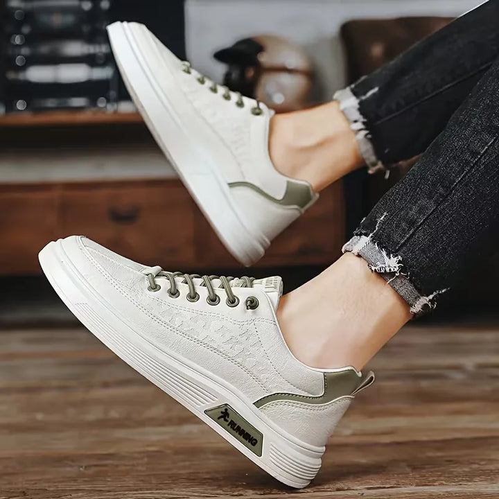 Stijlvolle heren platform sneakers met verhoogde zool, veelzijdig en perfect voor casual lente/zomer dagen.